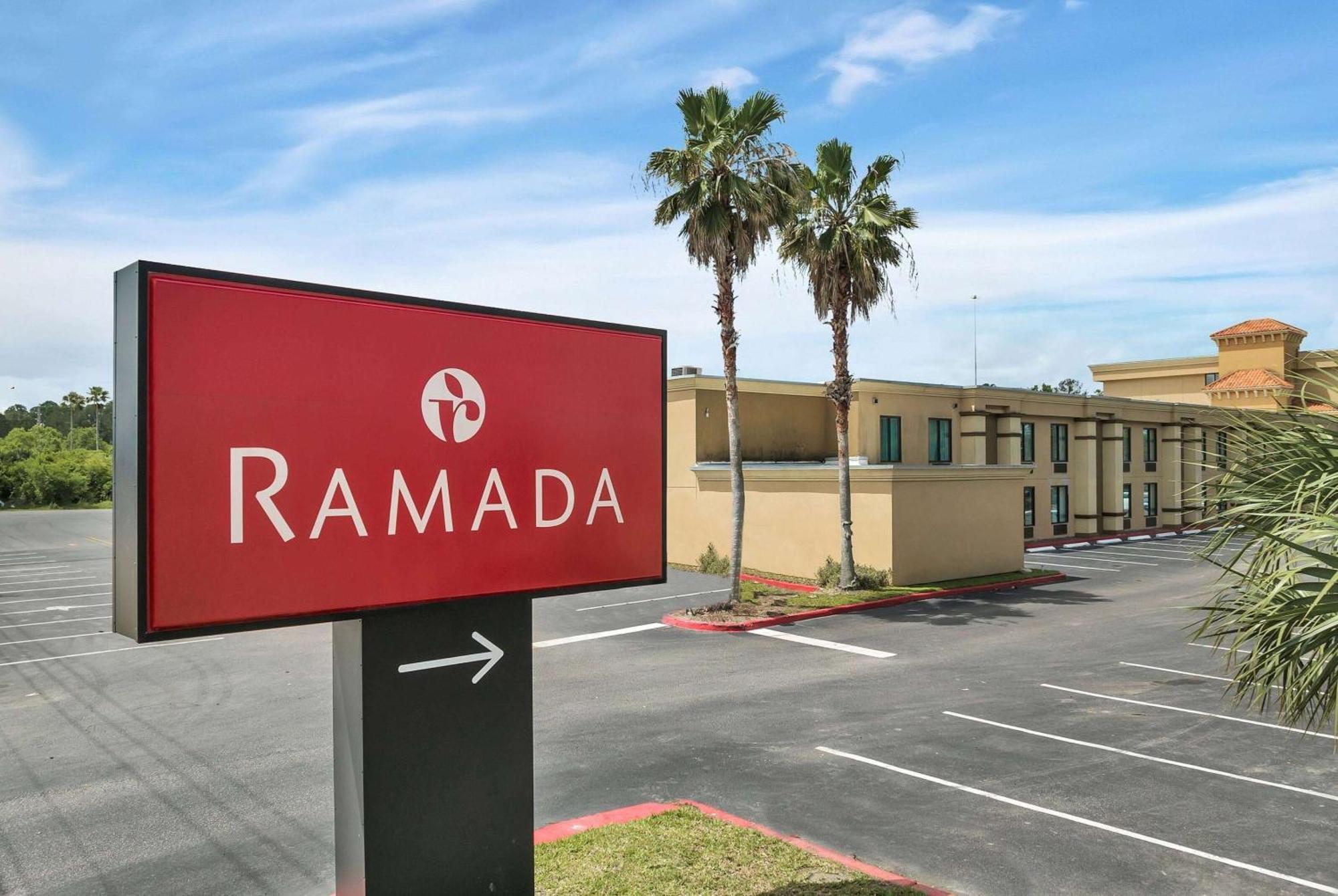 Ramada By Wyndham Jacksonville I-95 By Butler Blvd Εξωτερικό φωτογραφία