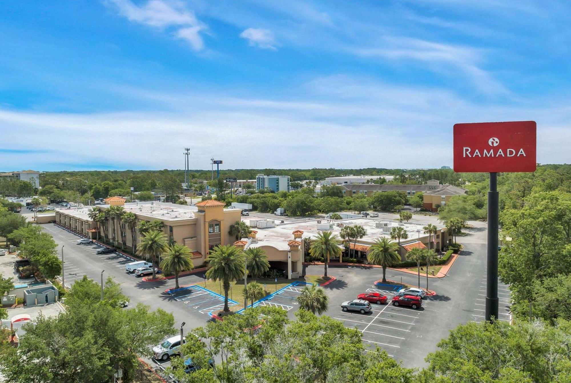 Ramada By Wyndham Jacksonville I-95 By Butler Blvd Εξωτερικό φωτογραφία